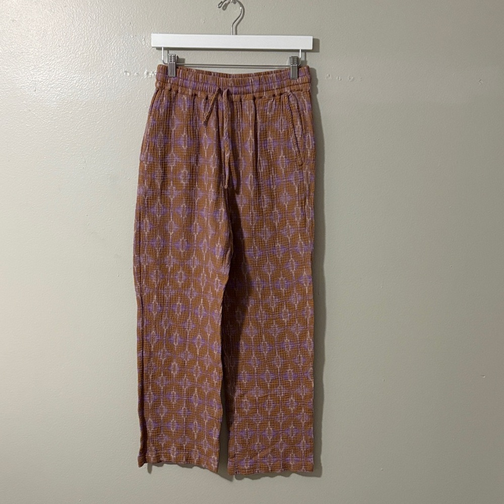 Patterned Wide-Leg Pants and Matching Top